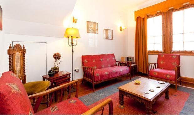 Alojamiento Alberto Magno Bed & Breakfast ซานติอาโก ภายนอก รูปภาพ