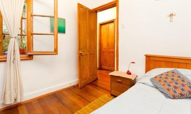 Alojamiento Alberto Magno Bed & Breakfast ซานติอาโก ภายนอก รูปภาพ